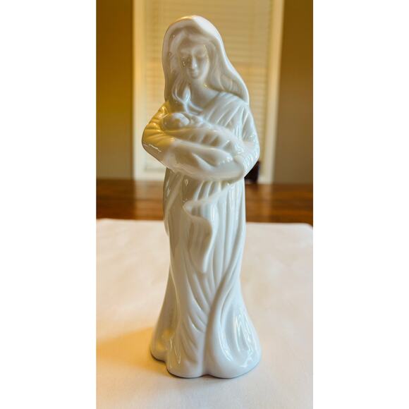 Virgin Mother Mary Madonna & Baby Jesus Statue House of Lloyd 1988 - Picture 1 of 9